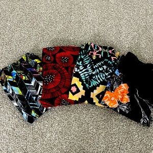 4 pairs of Agnes & Dora leggings small/med